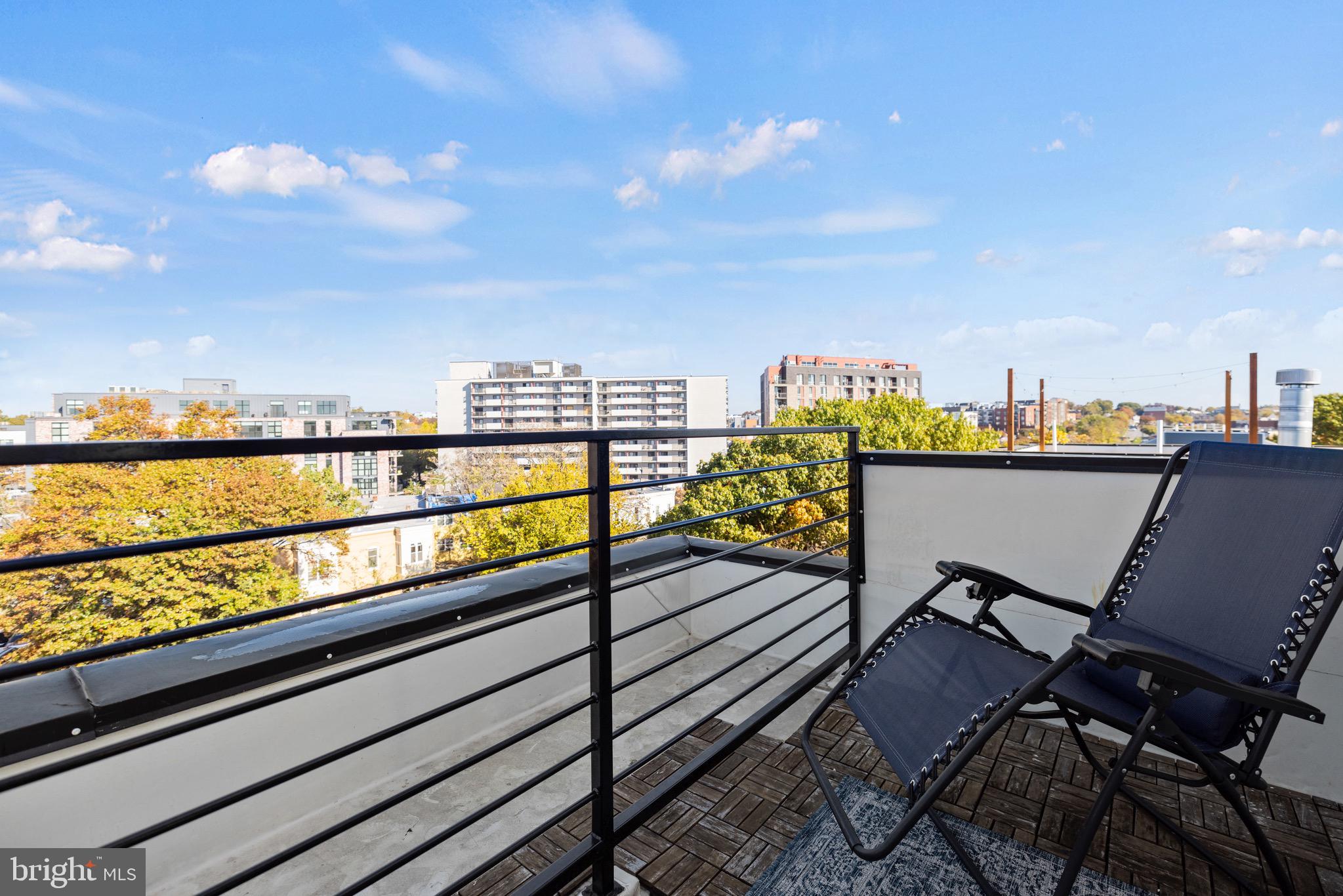 H STREET CORRIDOR - Residential Income