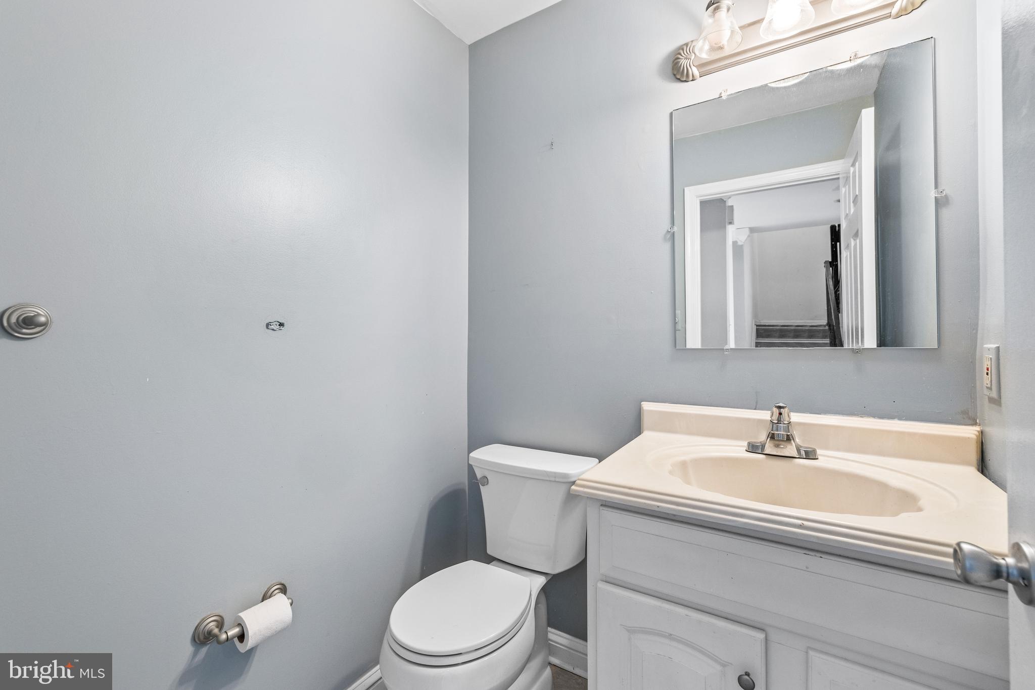 CONSTANT FRIENDSHIP - Residential