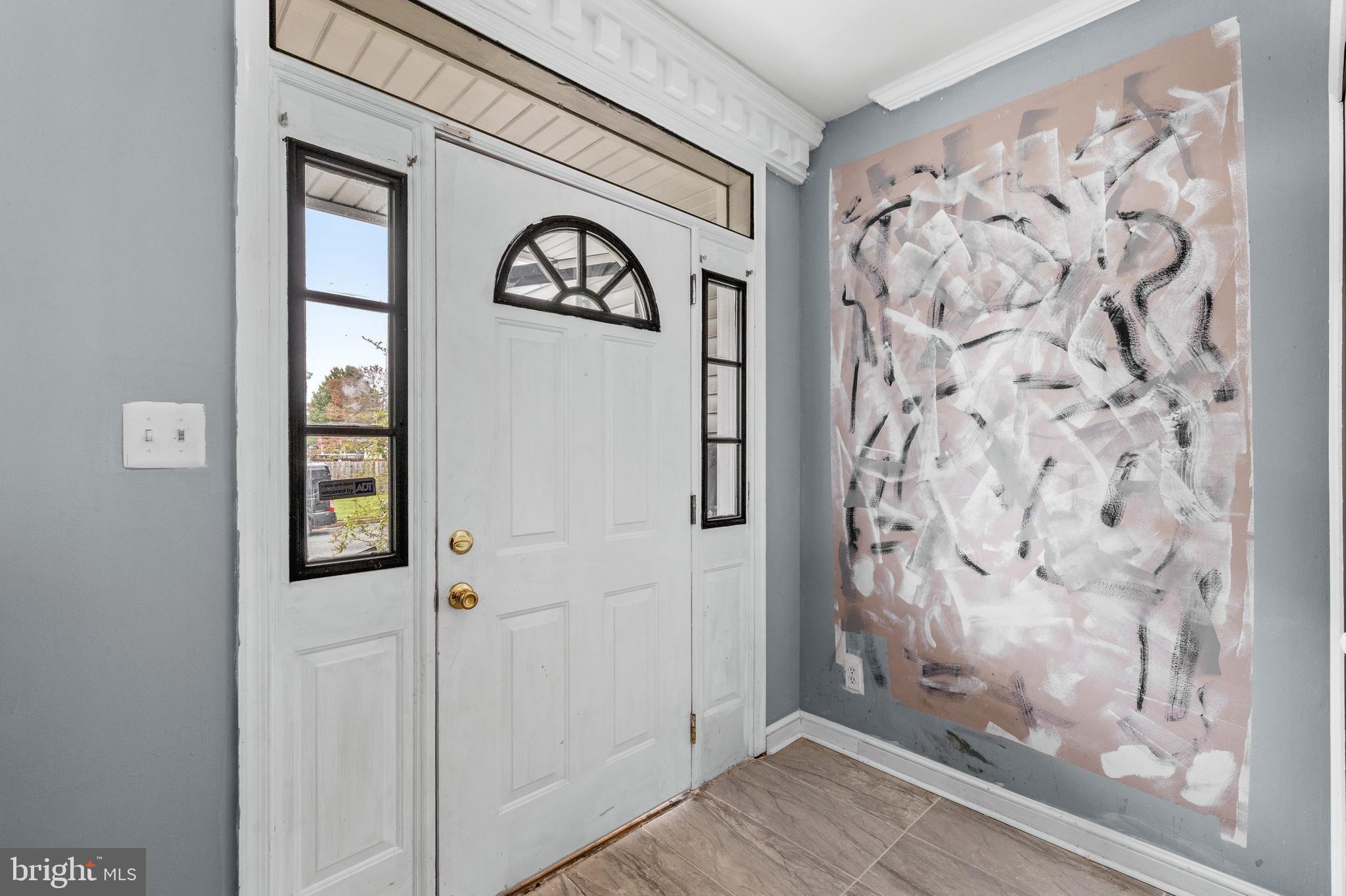 CONSTANT FRIENDSHIP - Residential