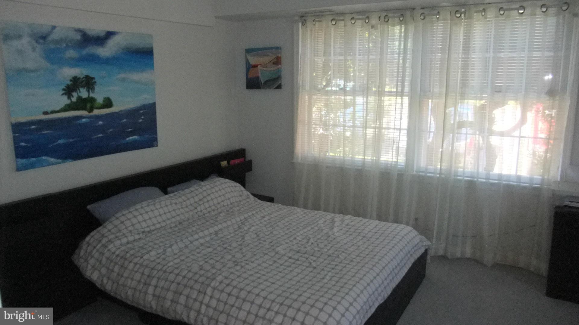 MOORINGS OF OCCOQUAN CON - Residential Lease