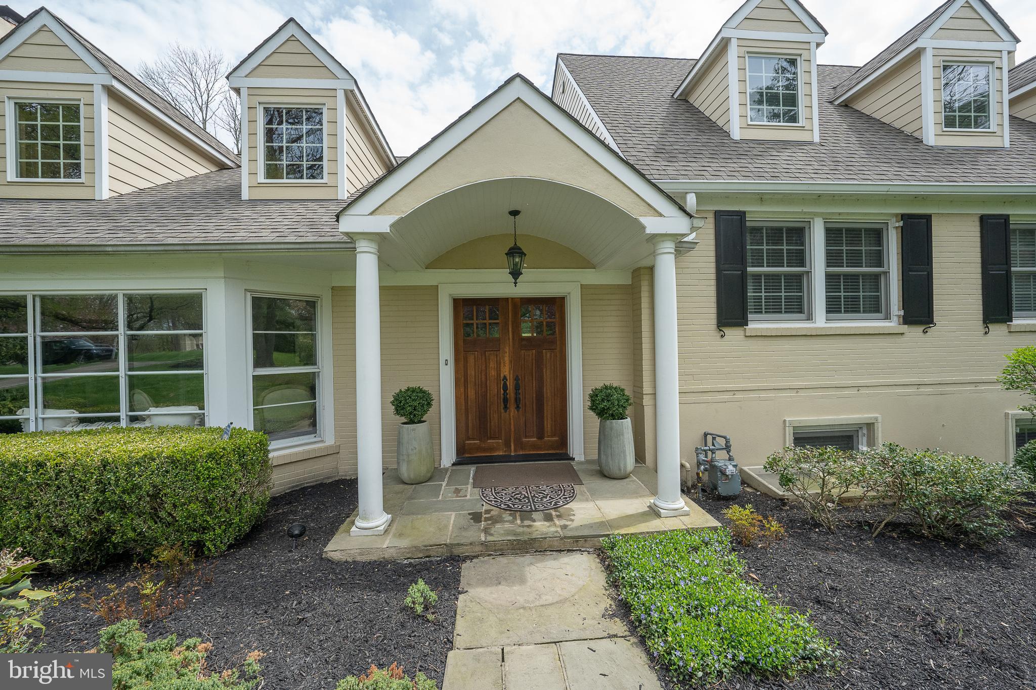 1717 MARTINS LANE