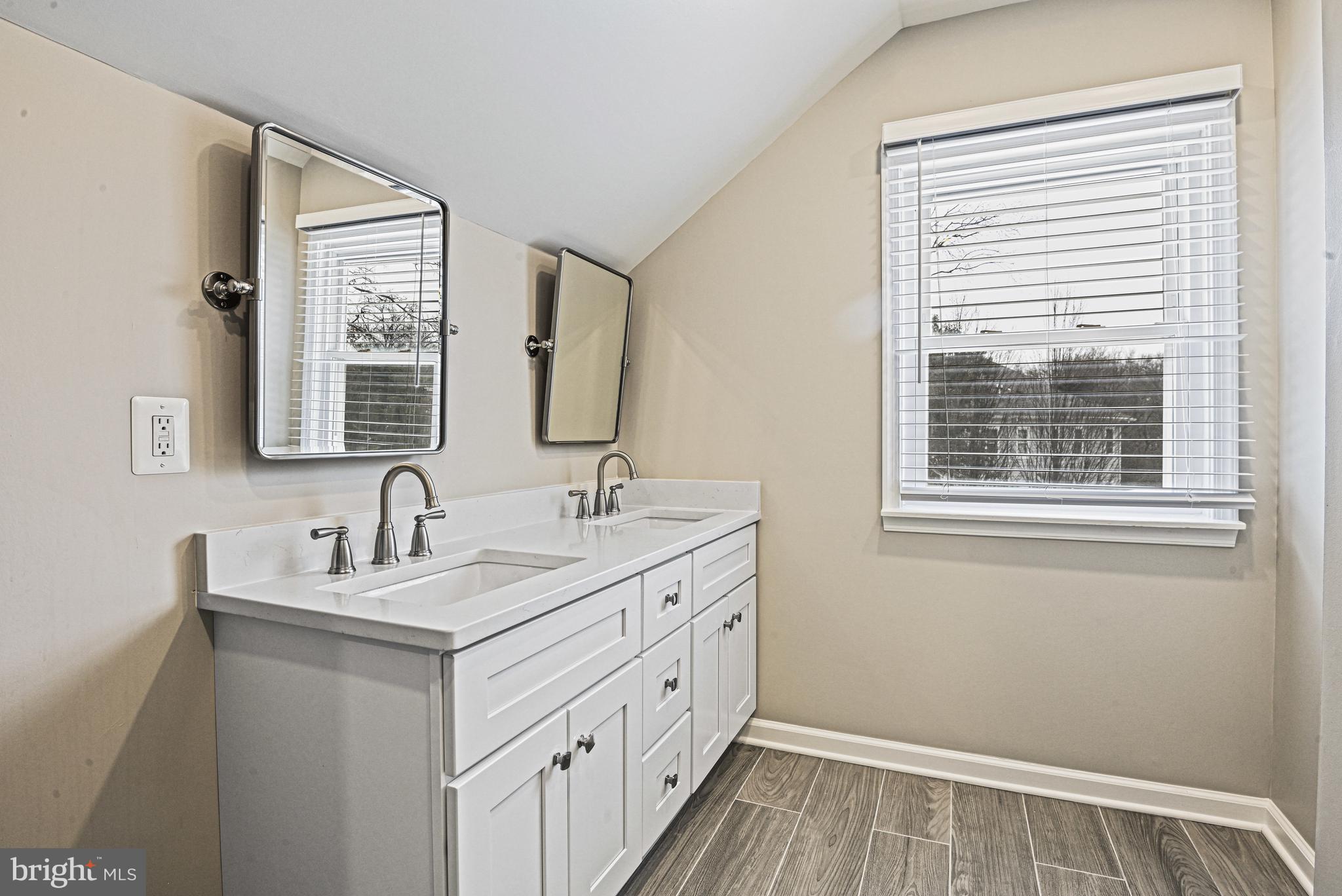 KENT GARDENS - Residential