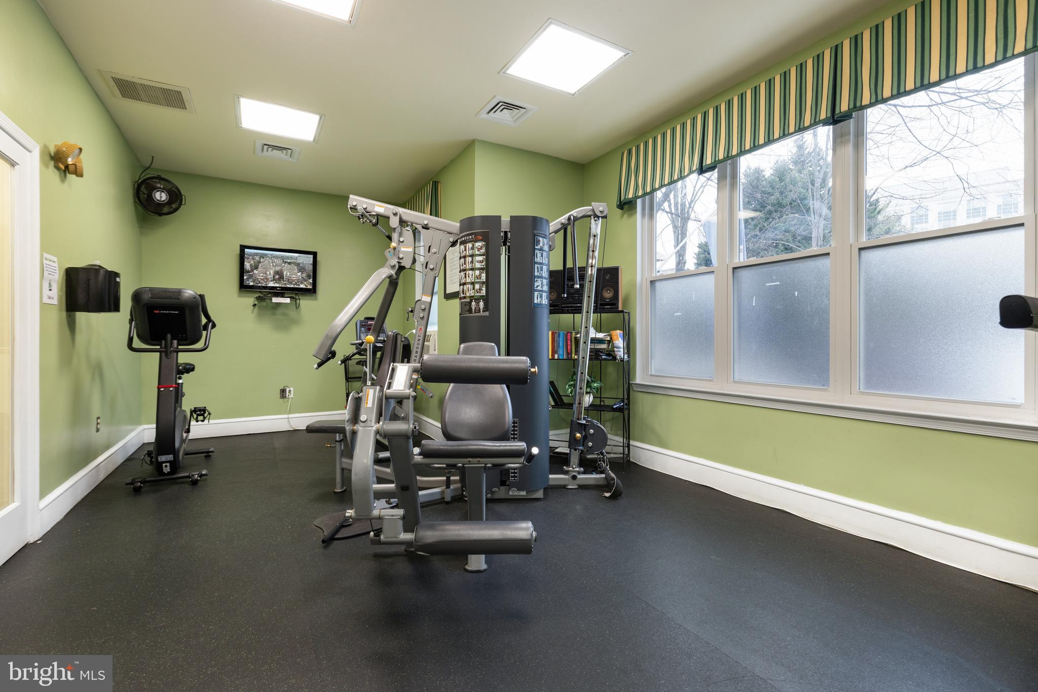 WORLDGATE CONDO - Residential