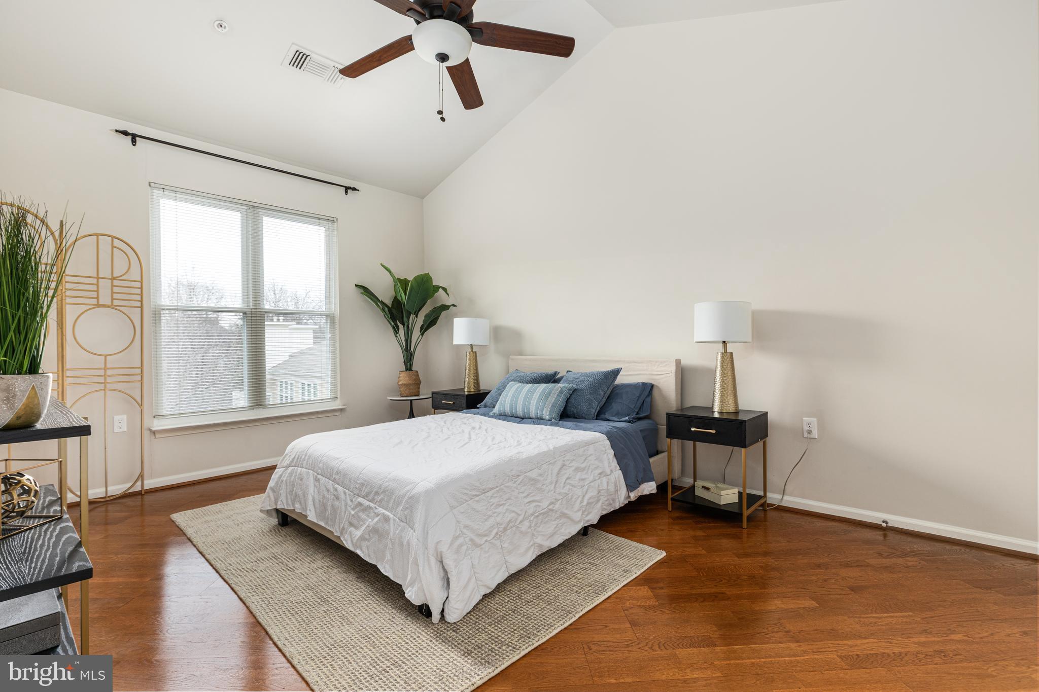 WORLDGATE CONDO - Residential