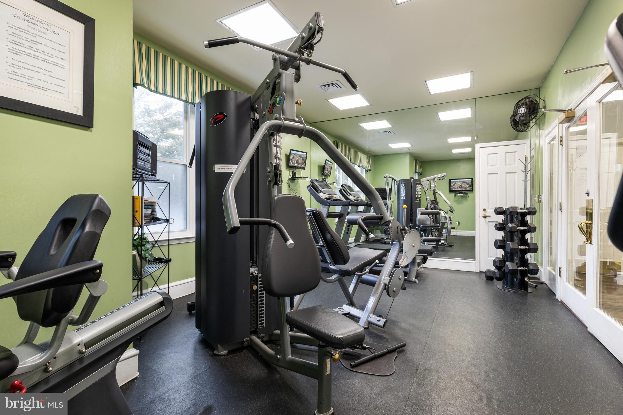 WORLDGATE CONDO - Residential