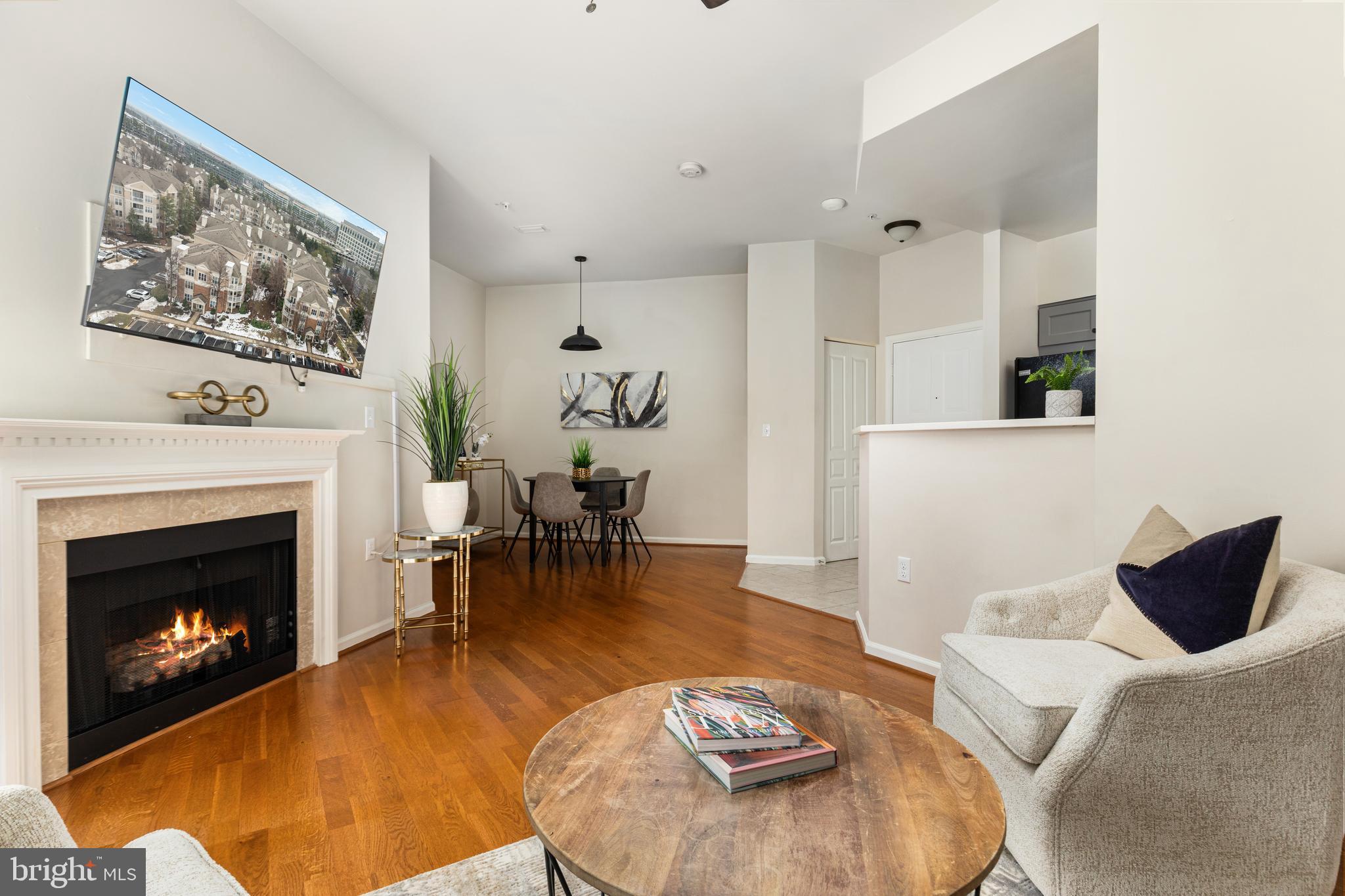 WORLDGATE CONDO - Residential