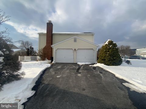 Tiny photo for 2530 Blarney Drive, HARRISBURG, PA 17112 (MLS # PADA2056328)