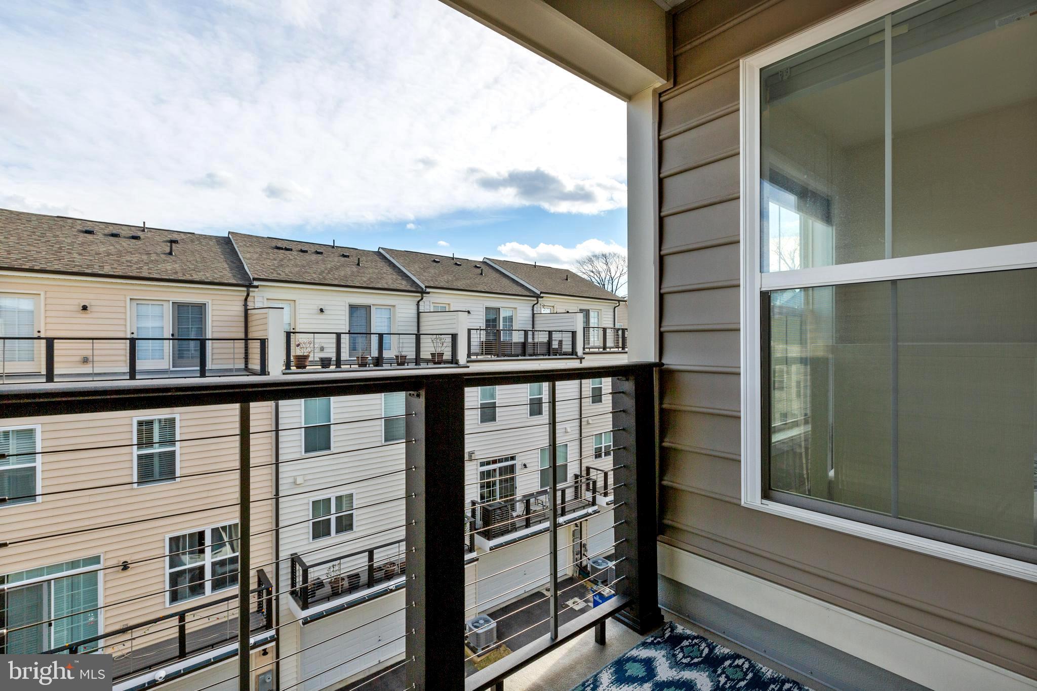 GLENMONT METROCENTRE - Residential