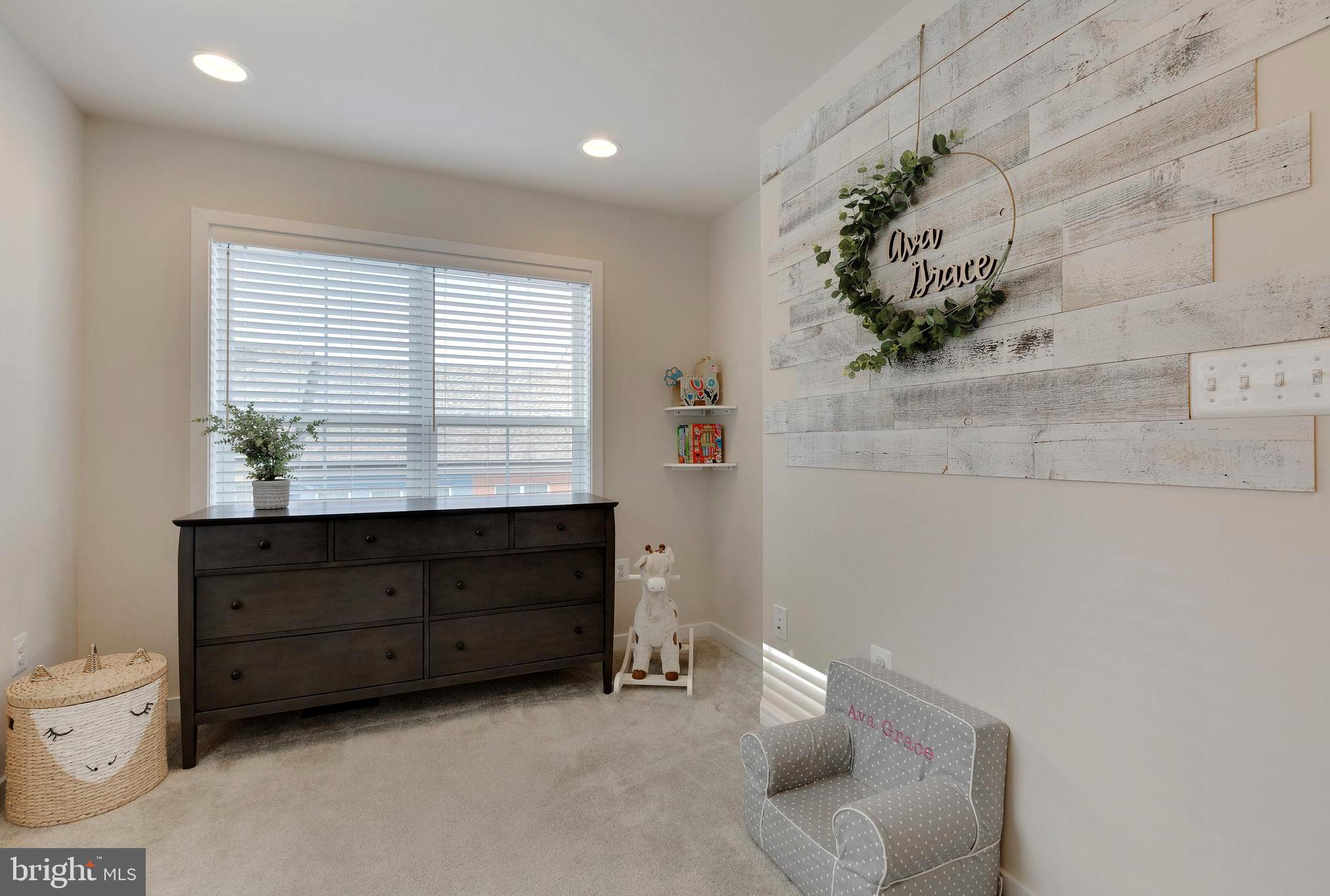 GLENMONT METROCENTRE - Residential