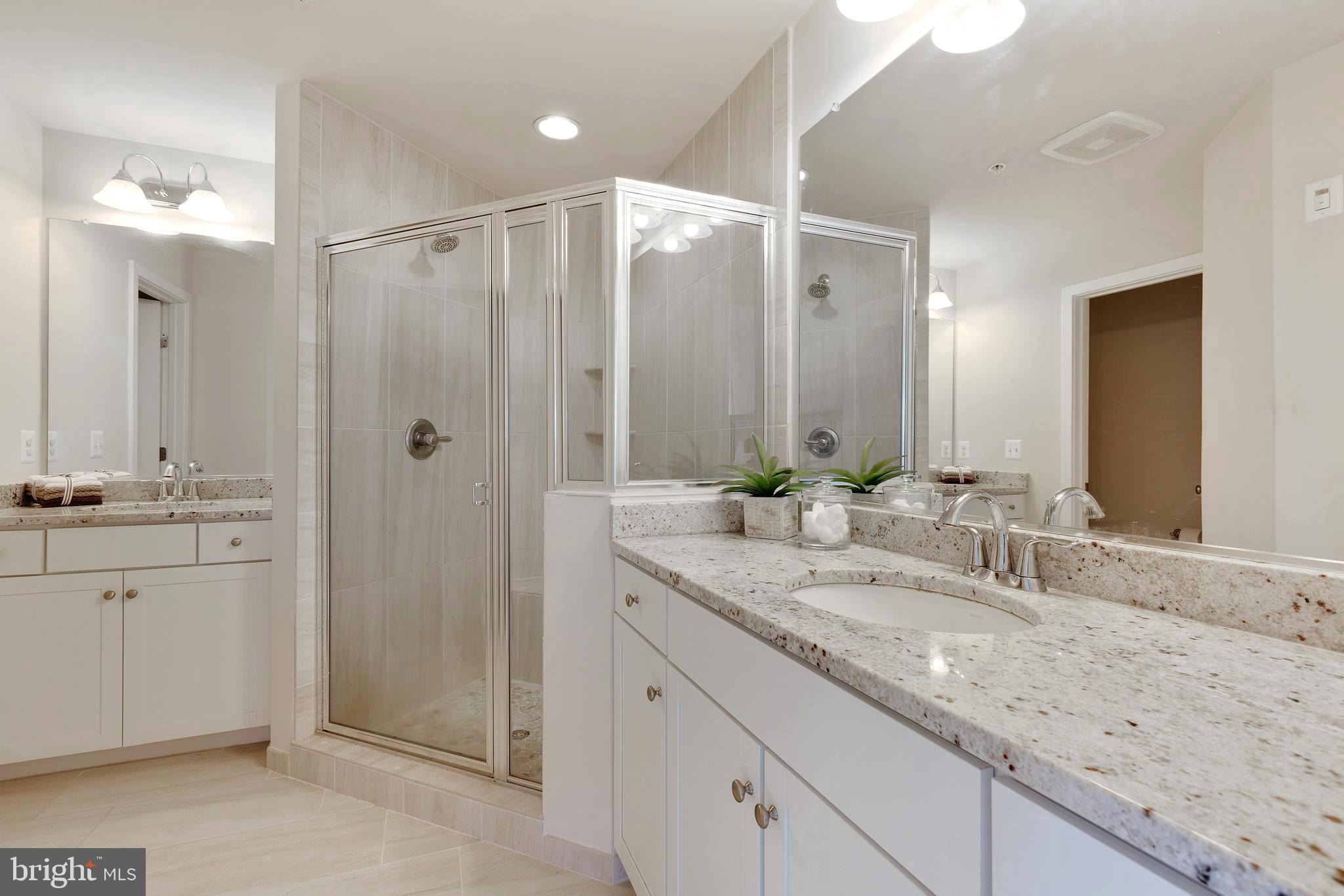 GLENMONT METROCENTRE - Residential