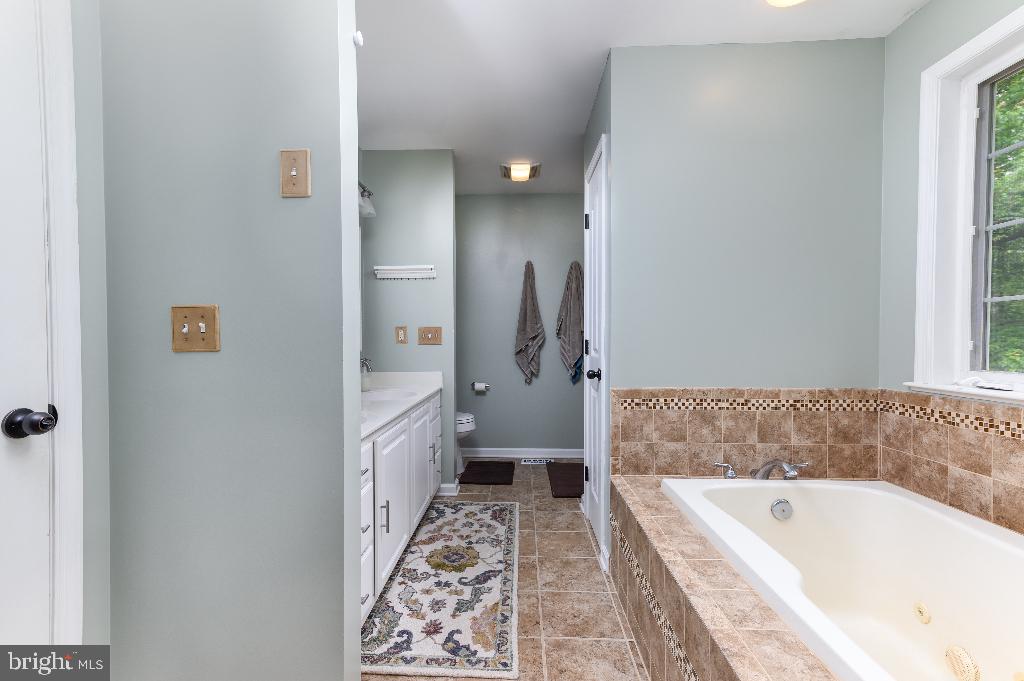 WARNER WOODS - Residential