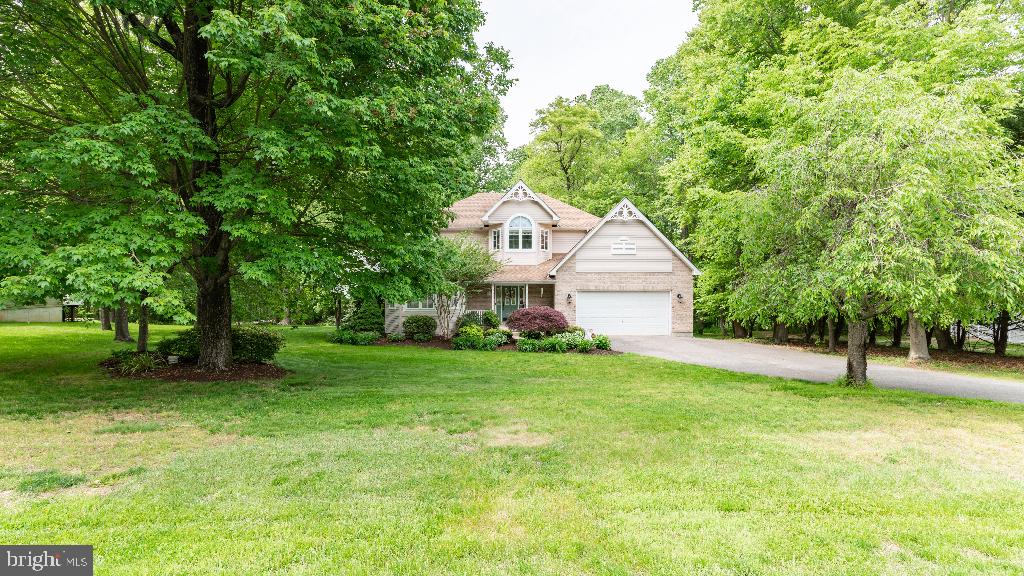 WARNER WOODS - Residential