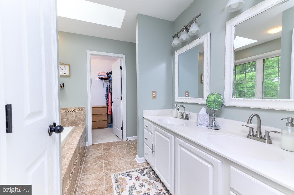 WARNER WOODS - Residential