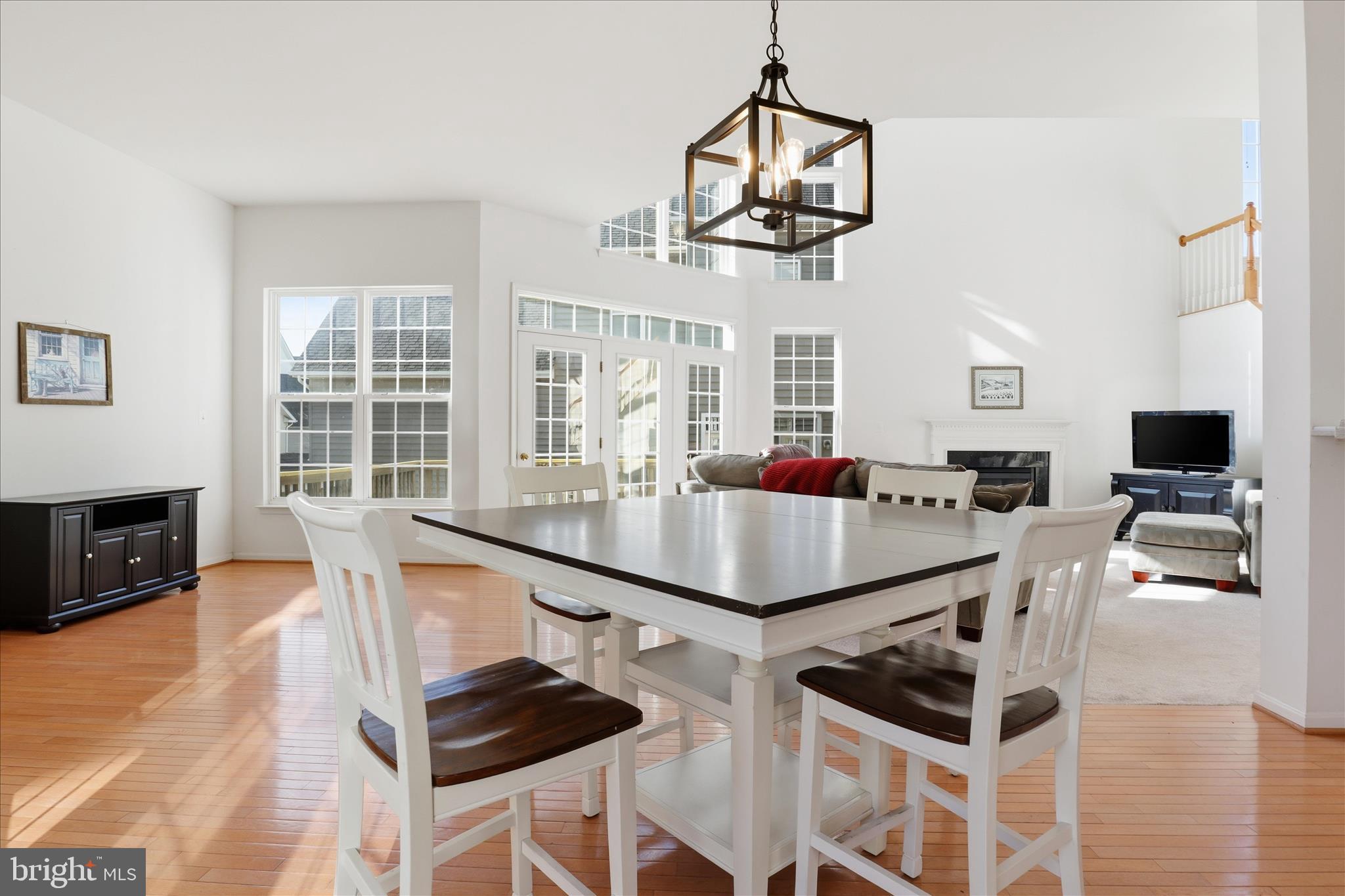 LAKE POINT ROUND HILL - Residential