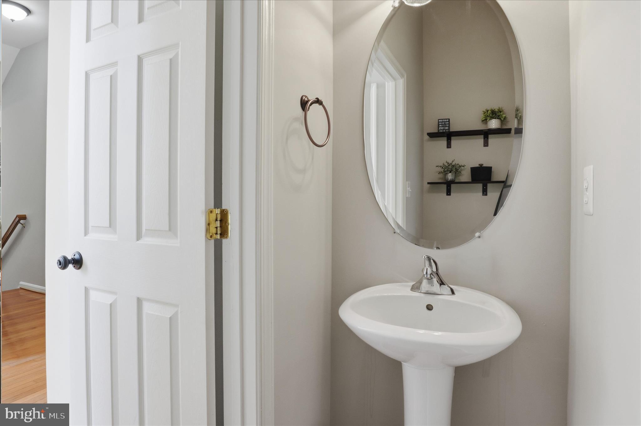 LAKE POINT ROUND HILL - Residential