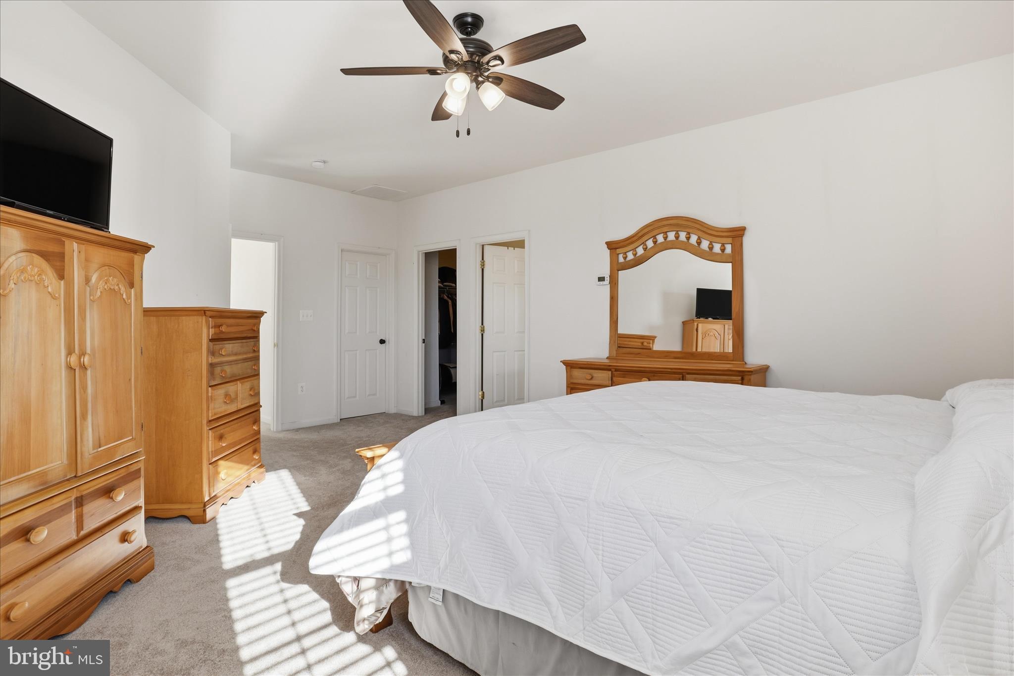 LAKE POINT ROUND HILL - Residential