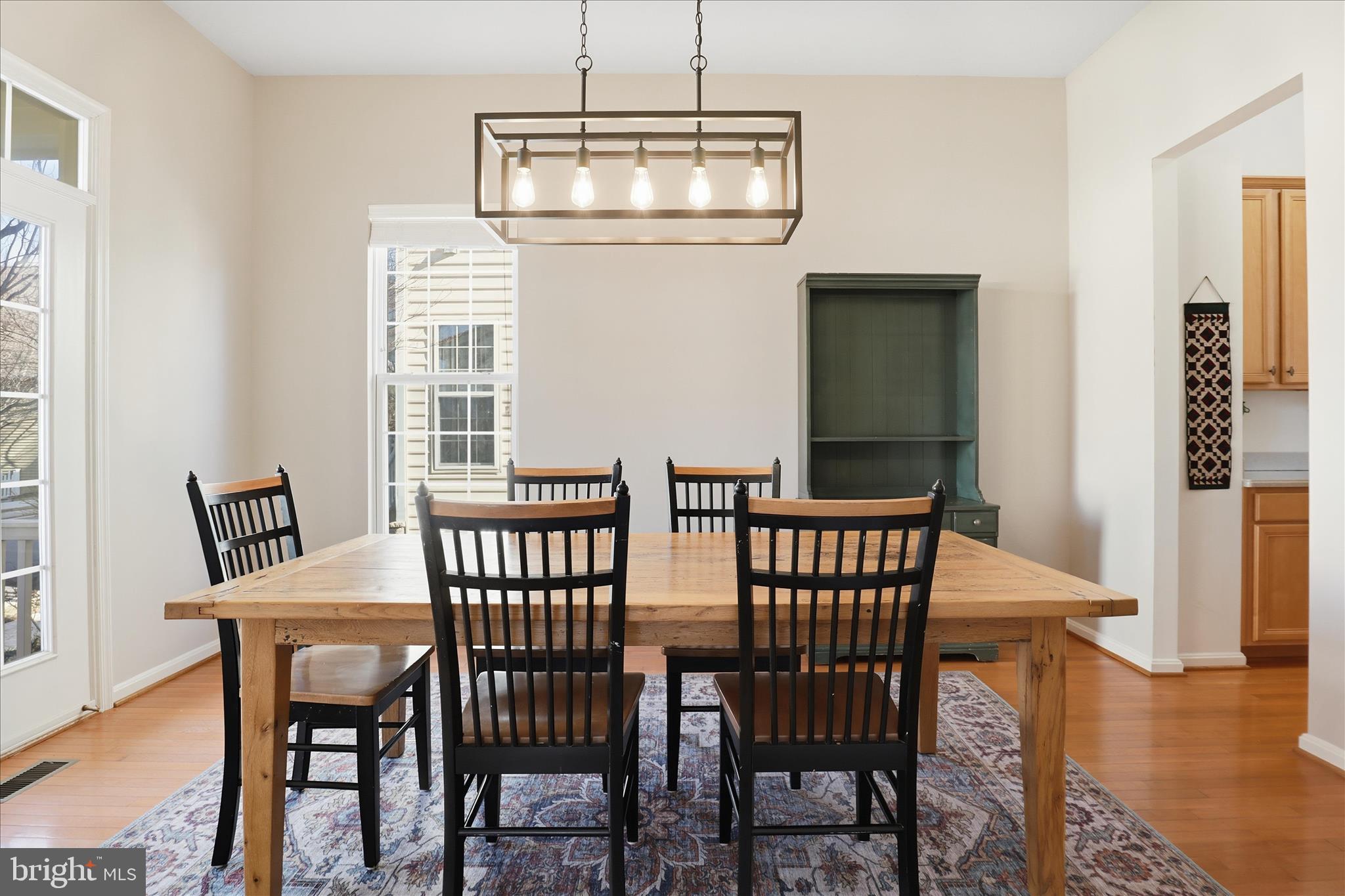 LAKE POINT ROUND HILL - Residential