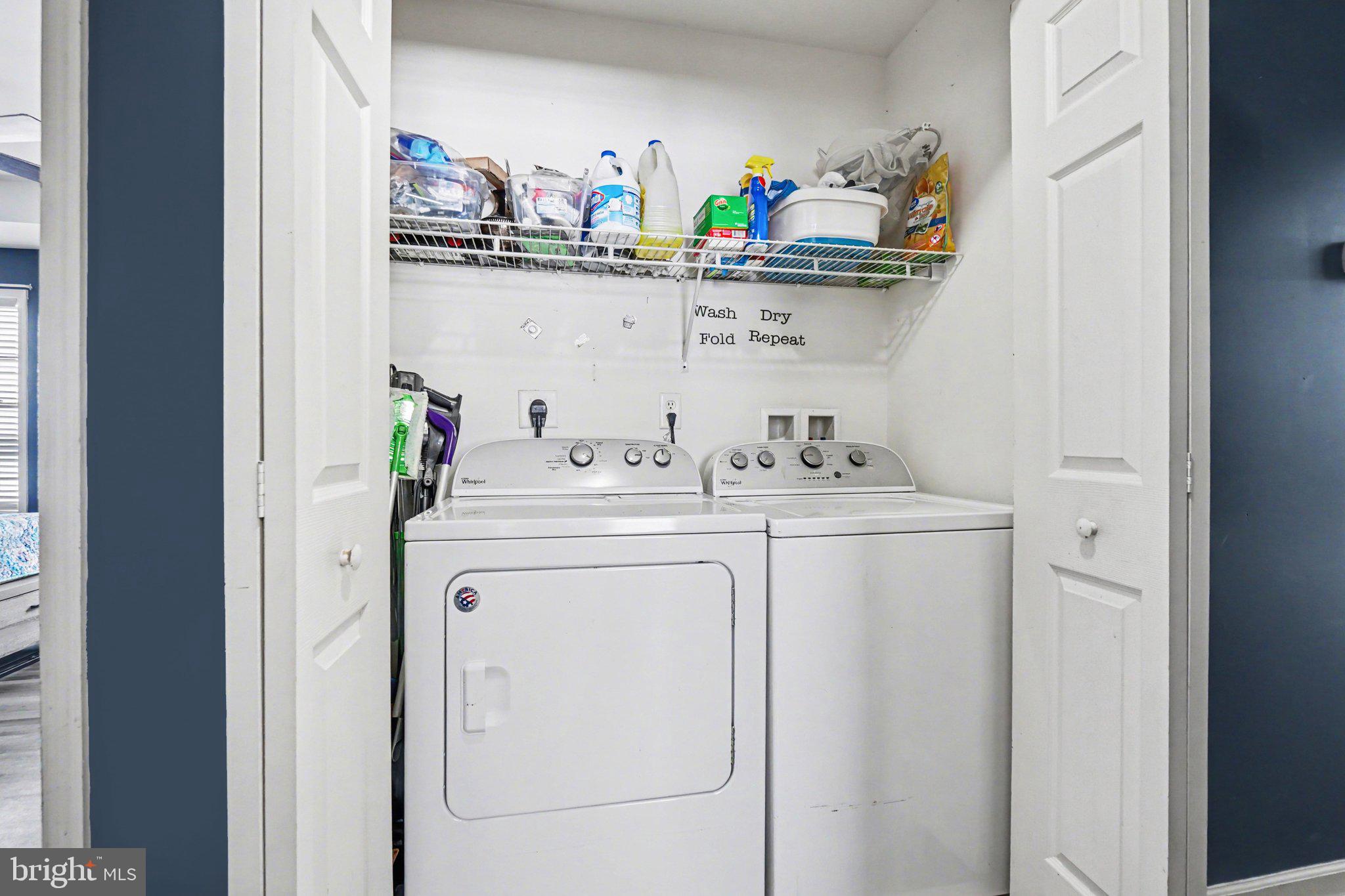 WALNUT KNOLLS - Residential