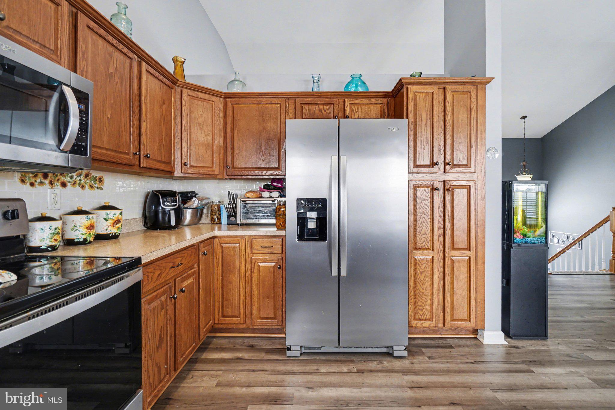 WALNUT KNOLLS - Residential