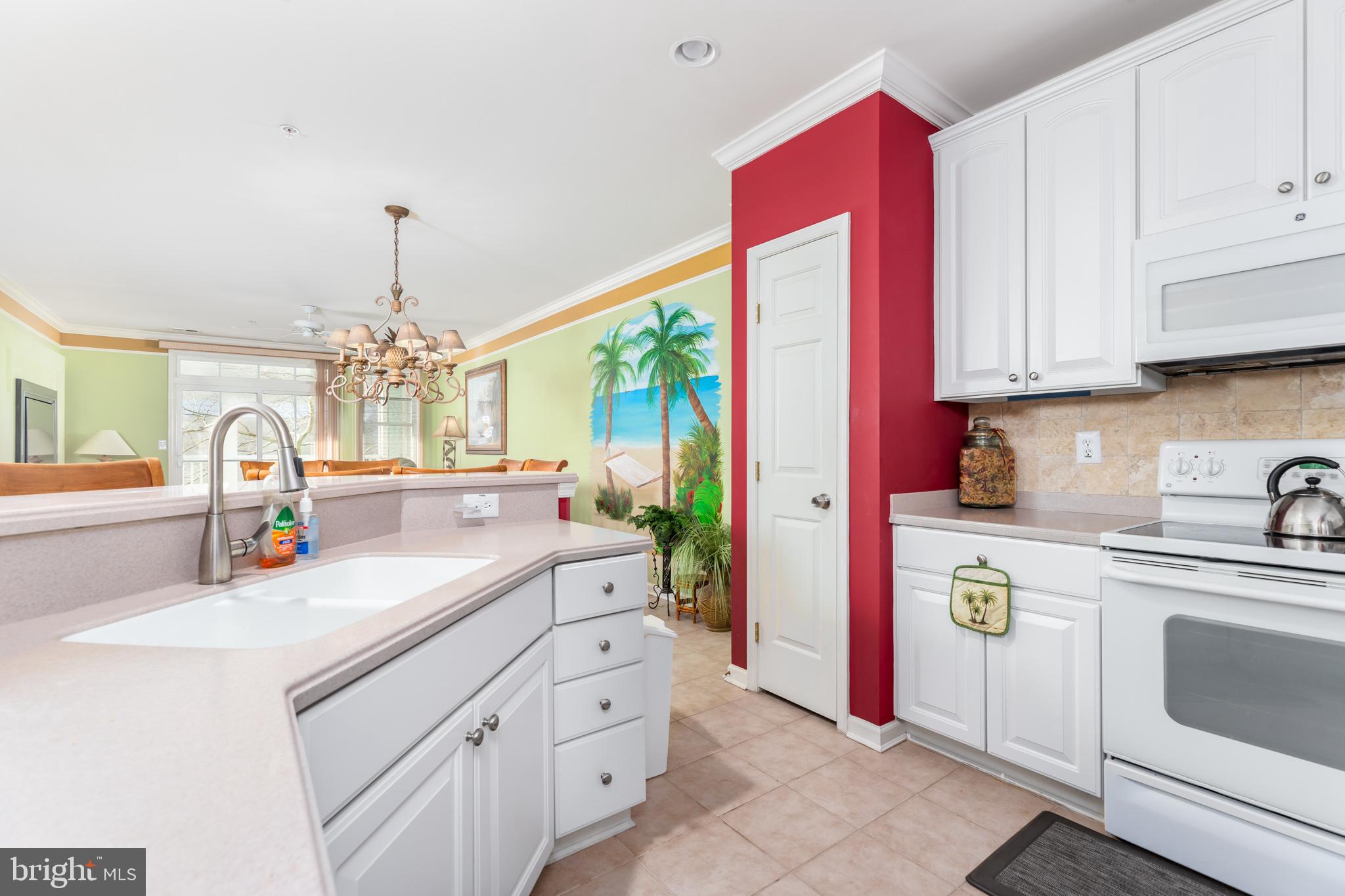 2 FOUNTAIN DRIVE E 2B