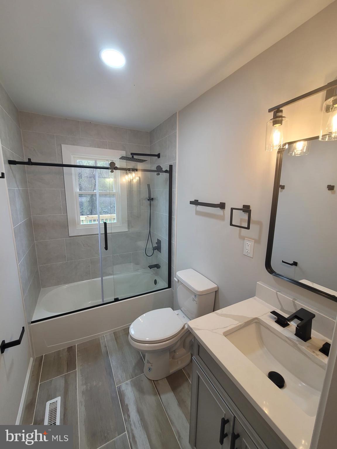 ROLLING OAKS - Residential