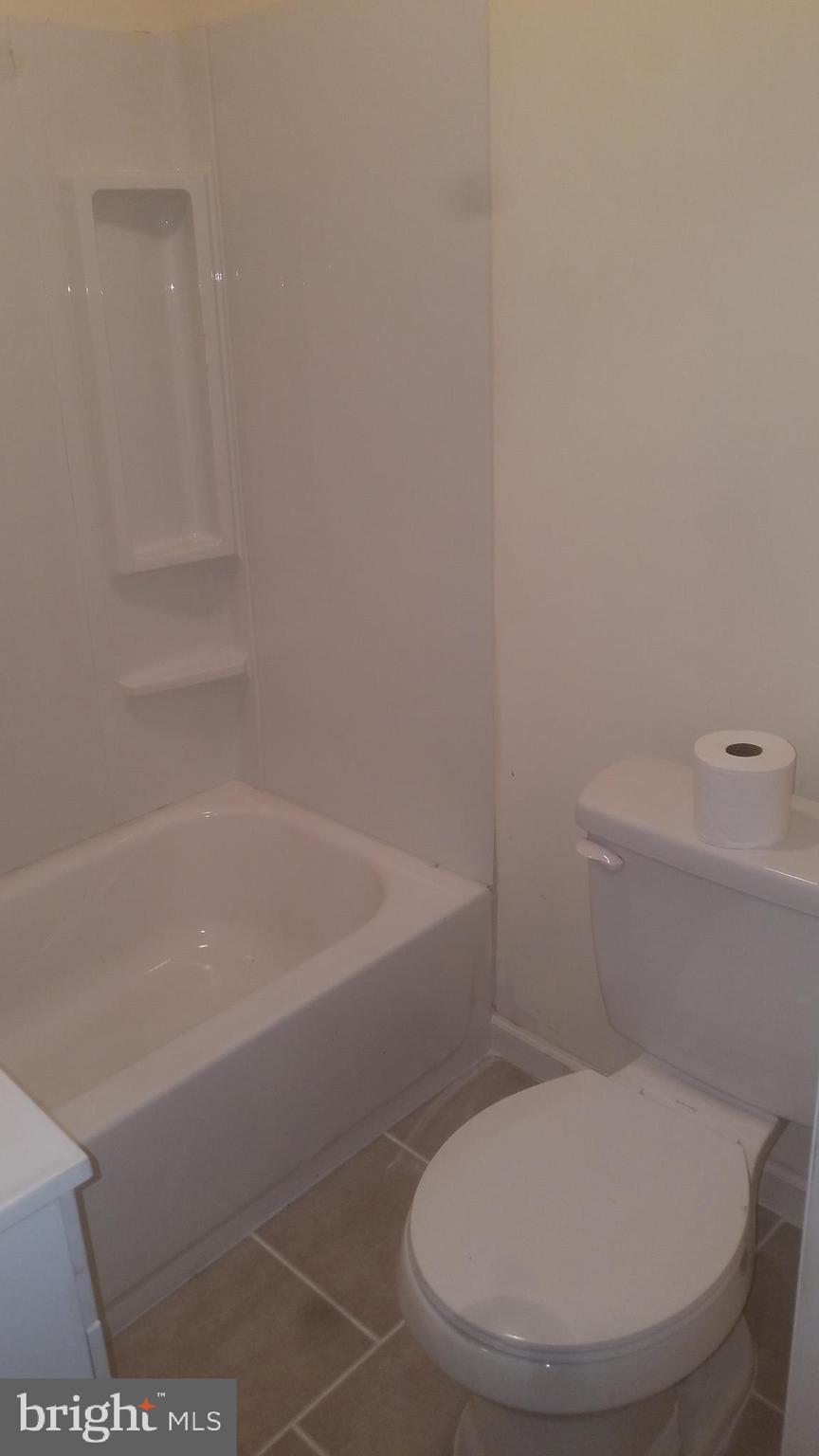 KENSINGTON - Residential Lease