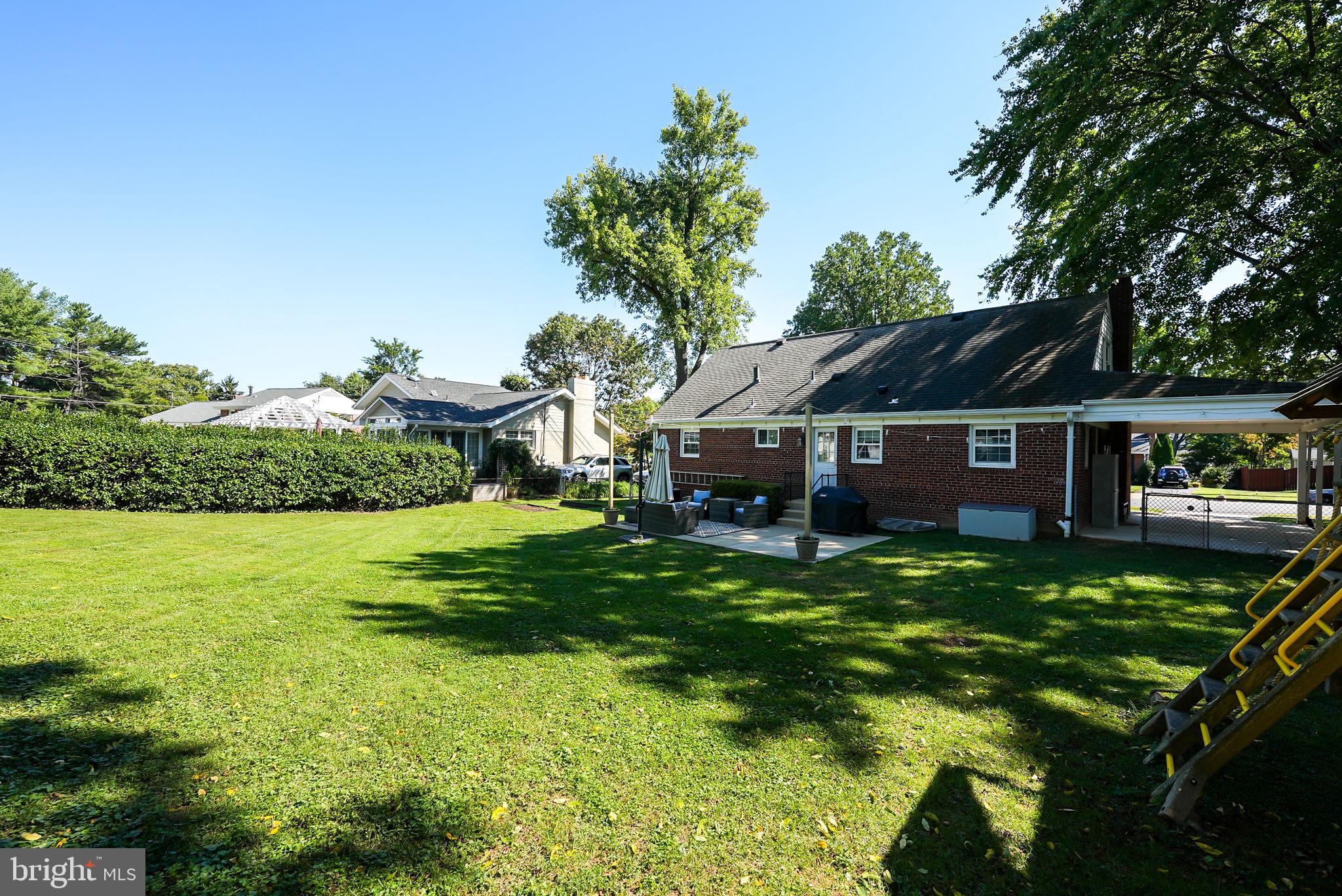 BROYHILLS MCLEAN ESTATES - Residential