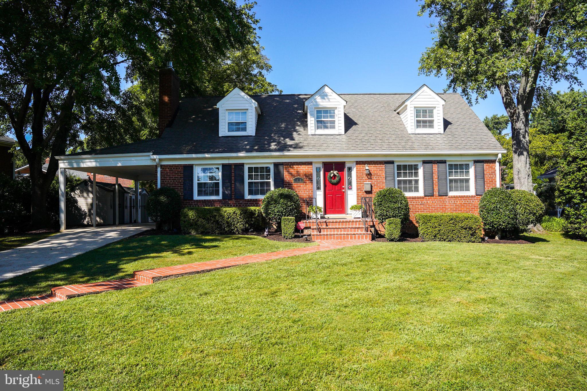 BROYHILLS MCLEAN ESTATES - Residential