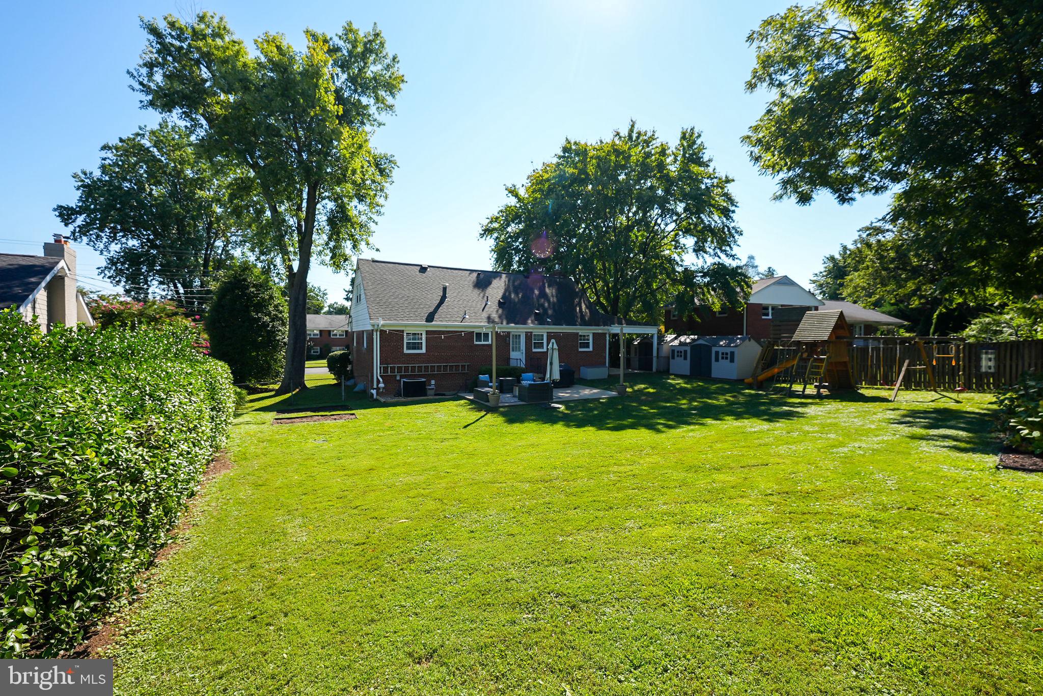 BROYHILLS MCLEAN ESTATES - Residential