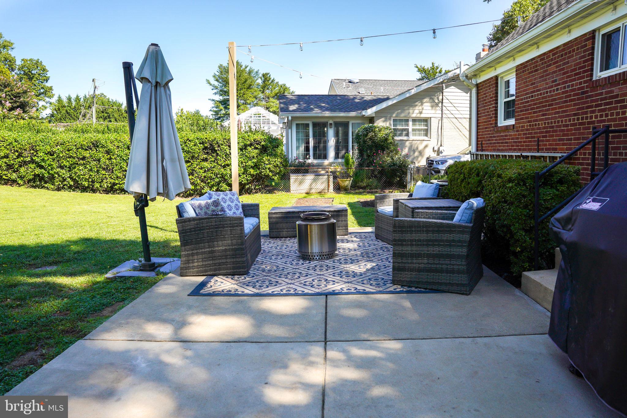 BROYHILLS MCLEAN ESTATES - Residential