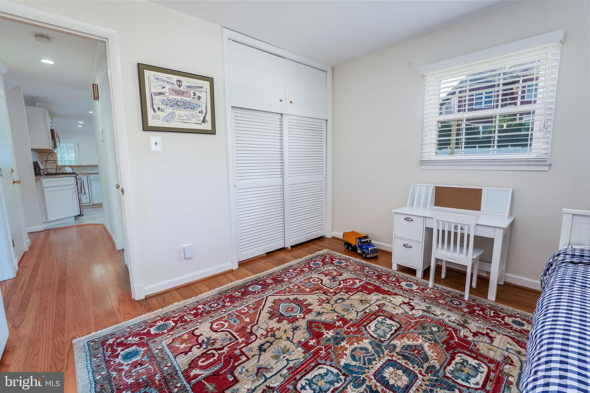 BROYHILLS MCLEAN ESTATES - Residential