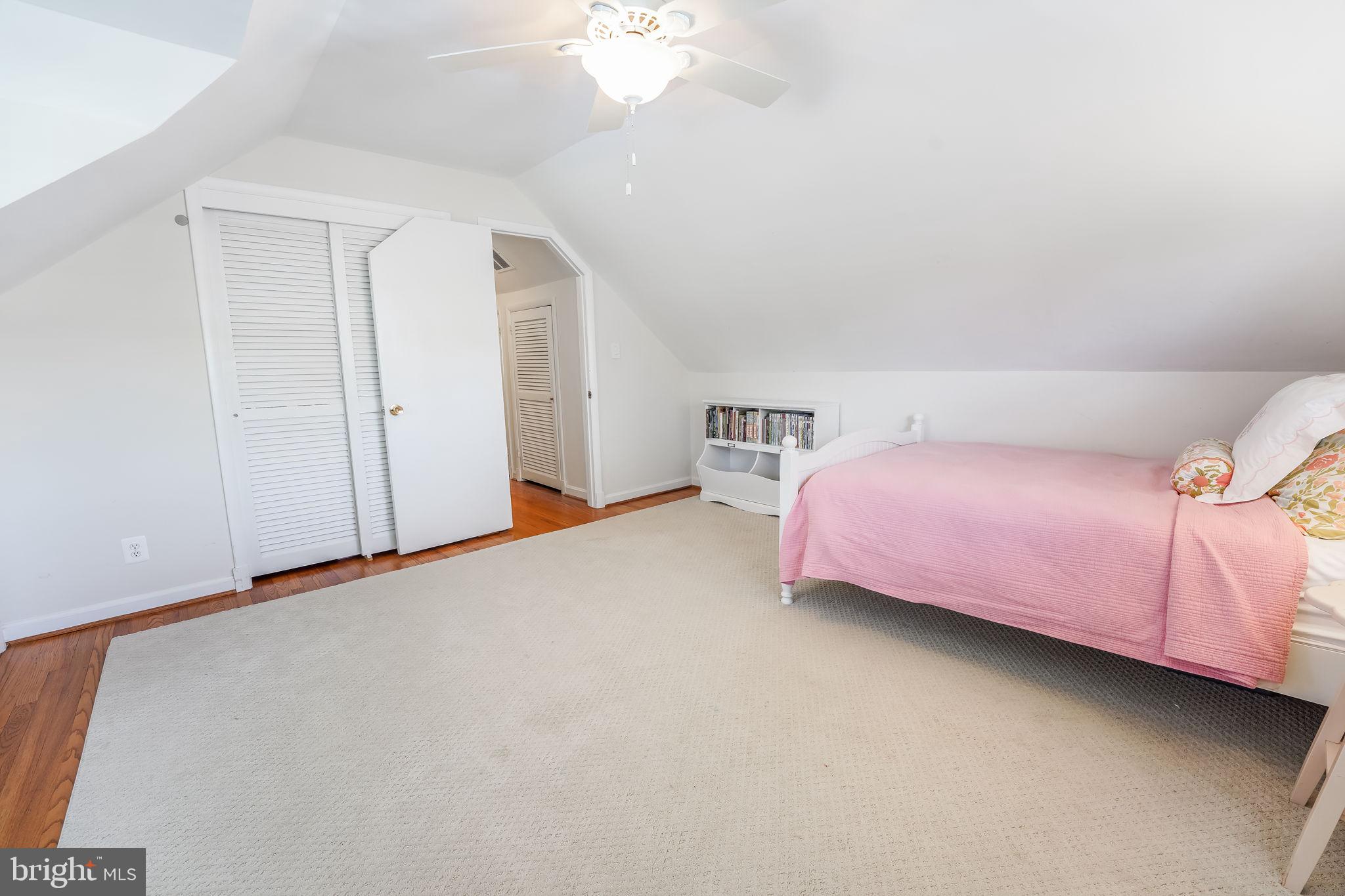 BROYHILLS MCLEAN ESTATES - Residential