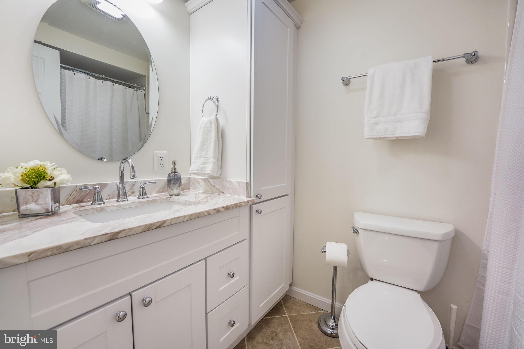 BROYHILLS MCLEAN ESTATES - Residential