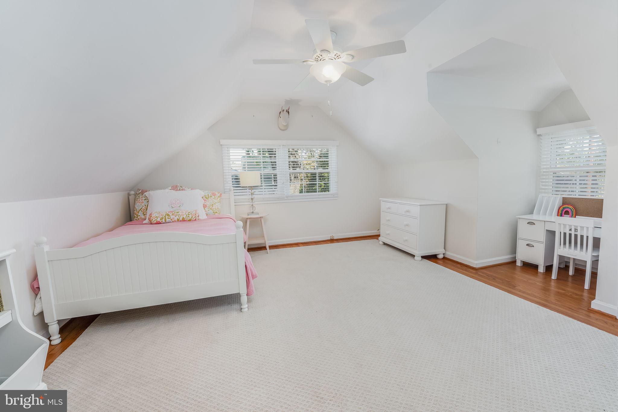 BROYHILLS MCLEAN ESTATES - Residential