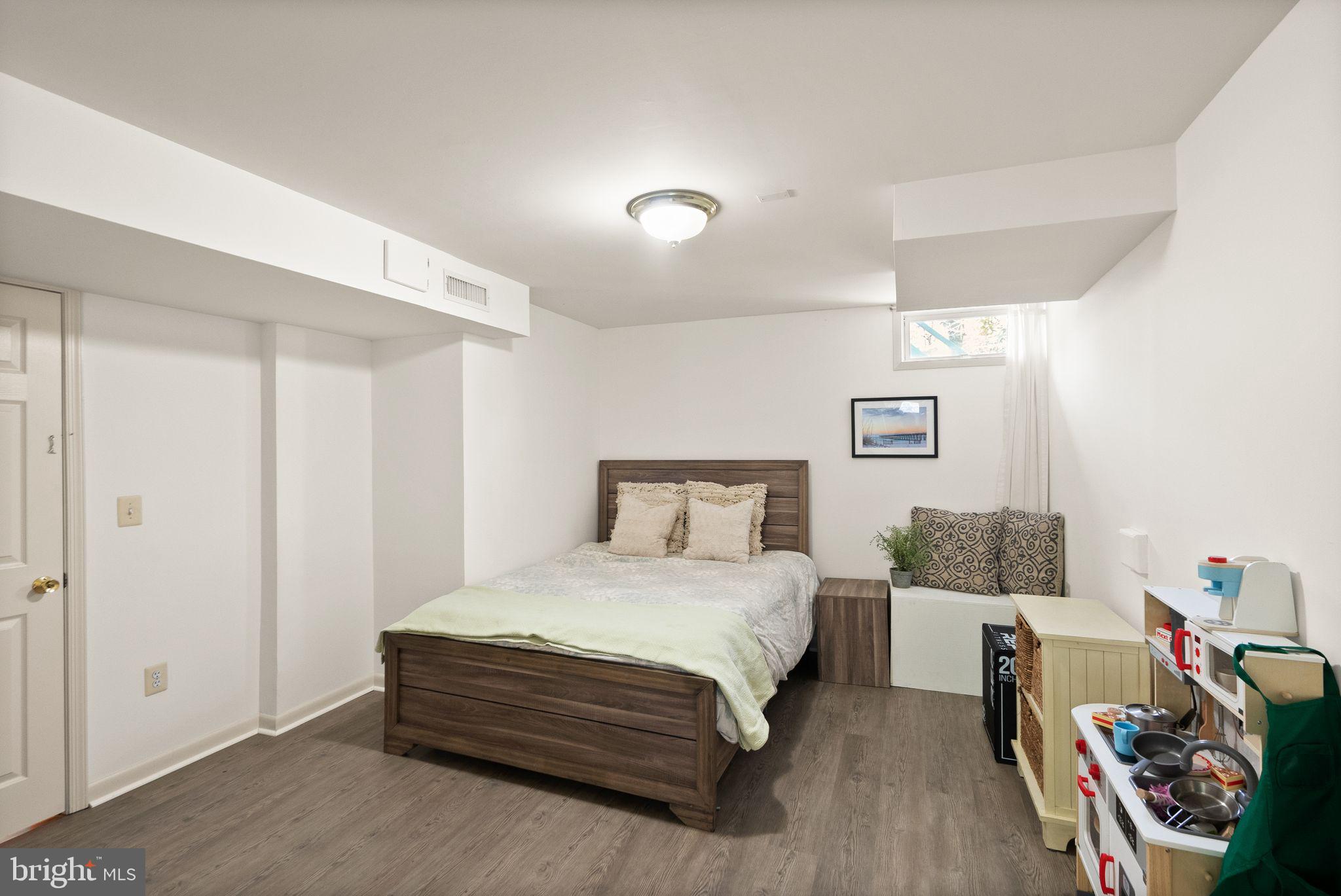 BRITTANY - Residential