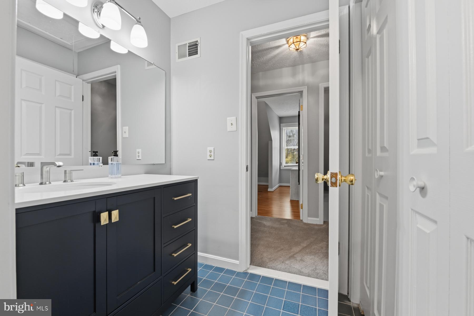 LOVE POINT - Residential