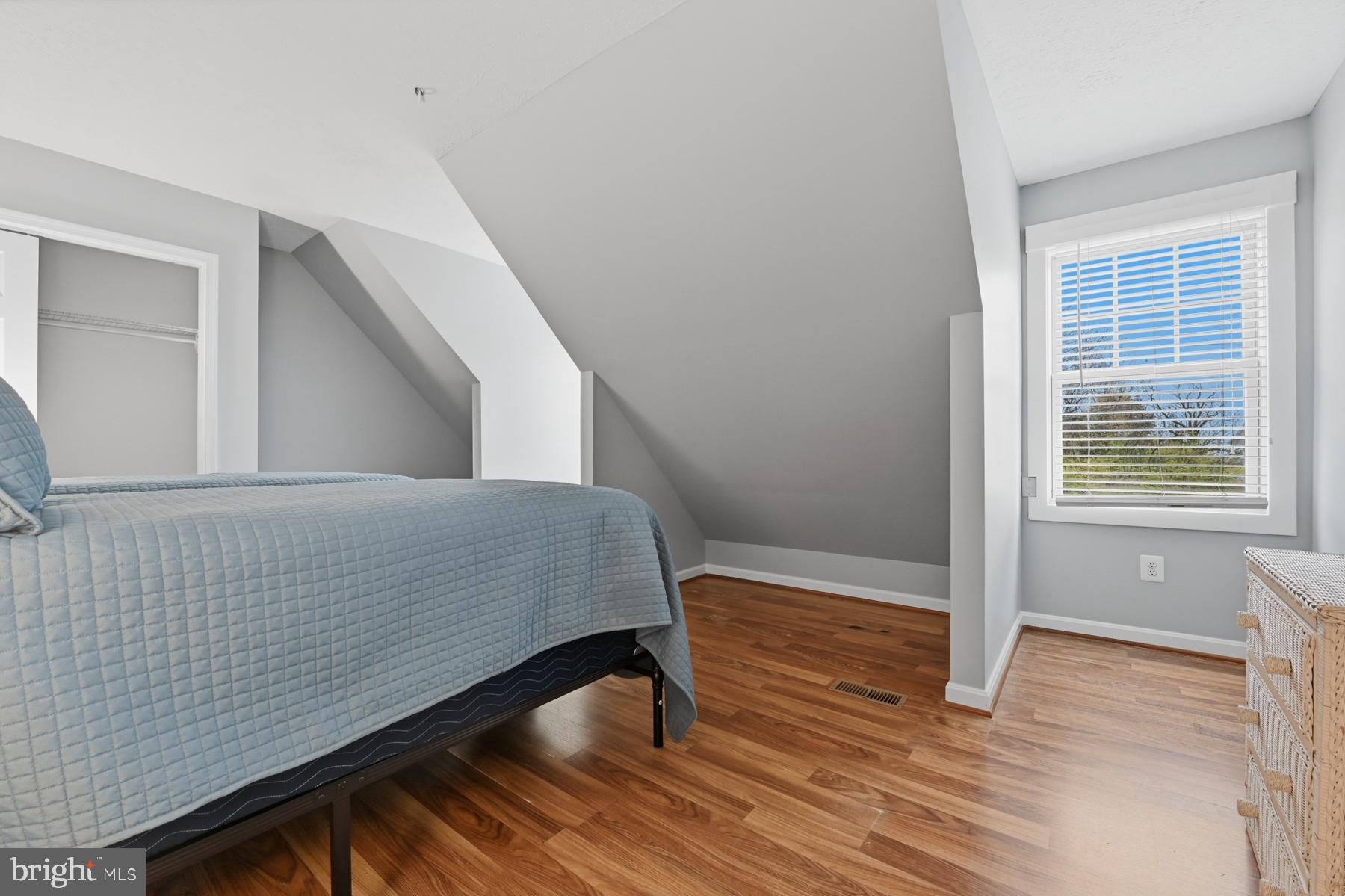 LOVE POINT - Residential