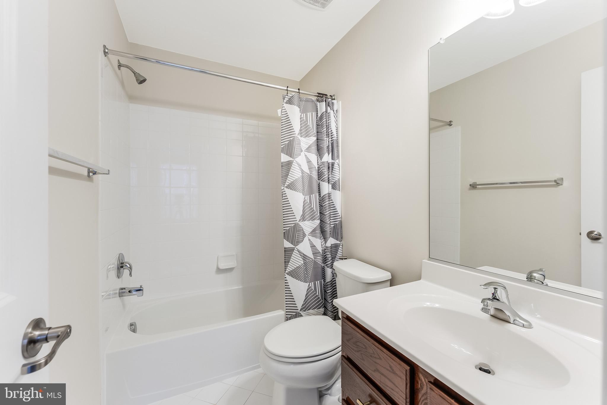 MARKET CENTER CONDOMINIUM - Residential