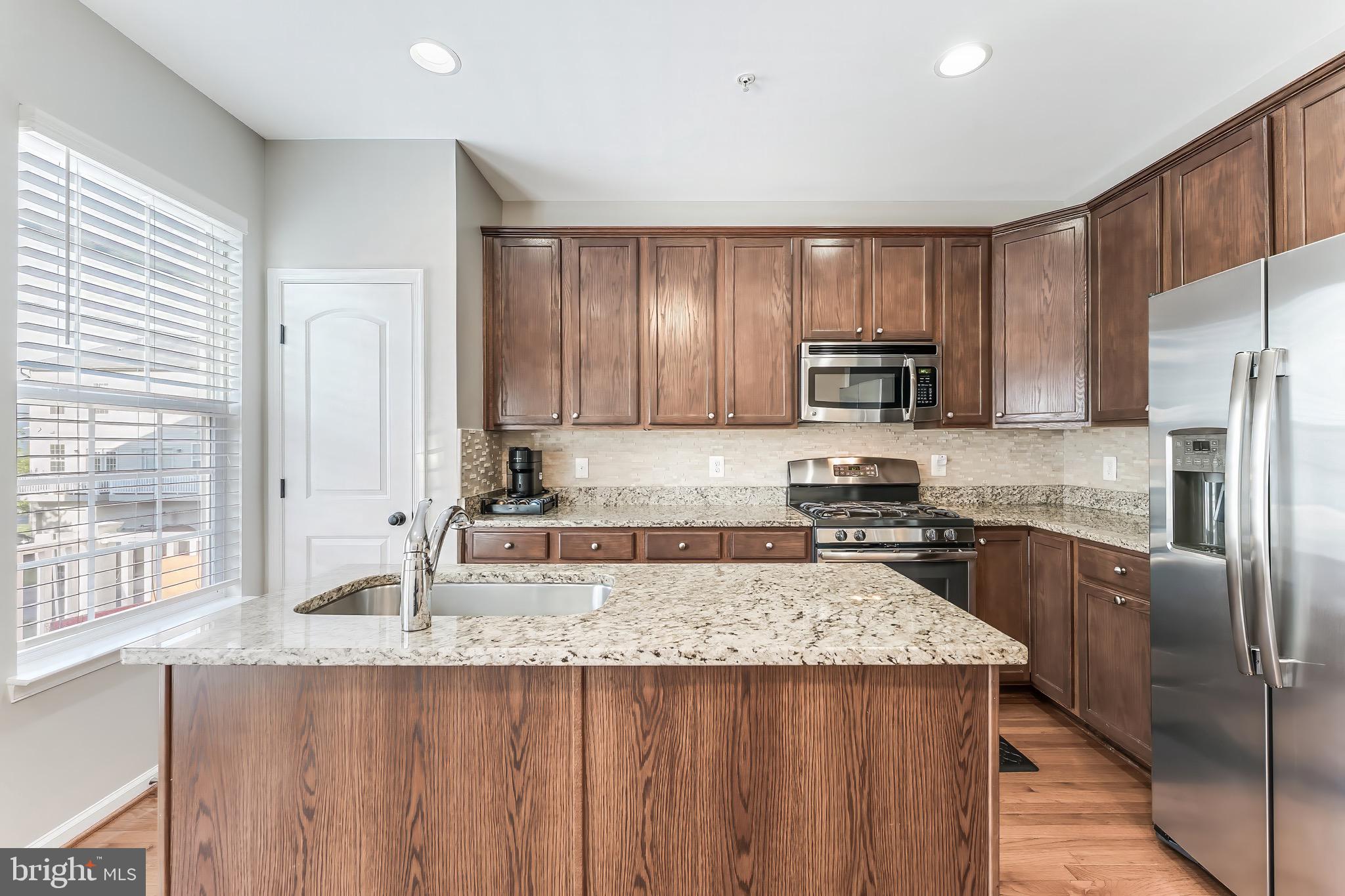 MARKET CENTER CONDOMINIUM - Residential