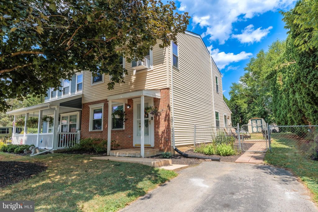 Photo of 1002 Williamsburg Road, Lancaster, PA 17603 (MLS # PALA2054222)