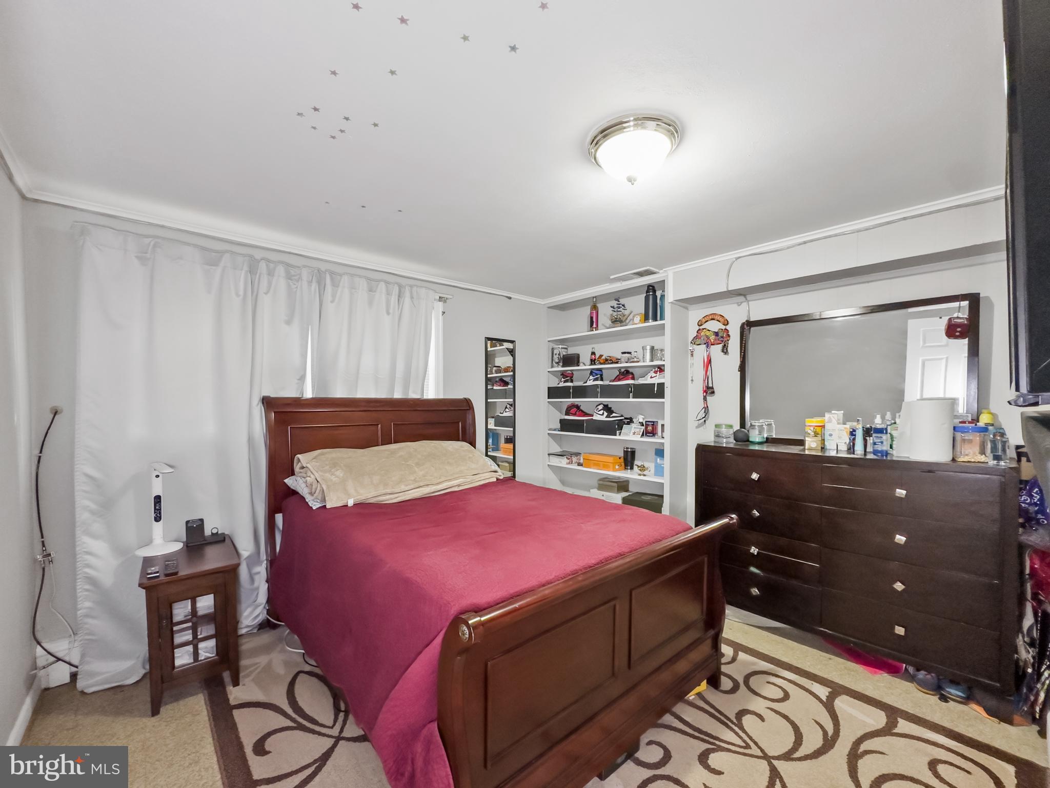 ADELPHI FOREST - Residential