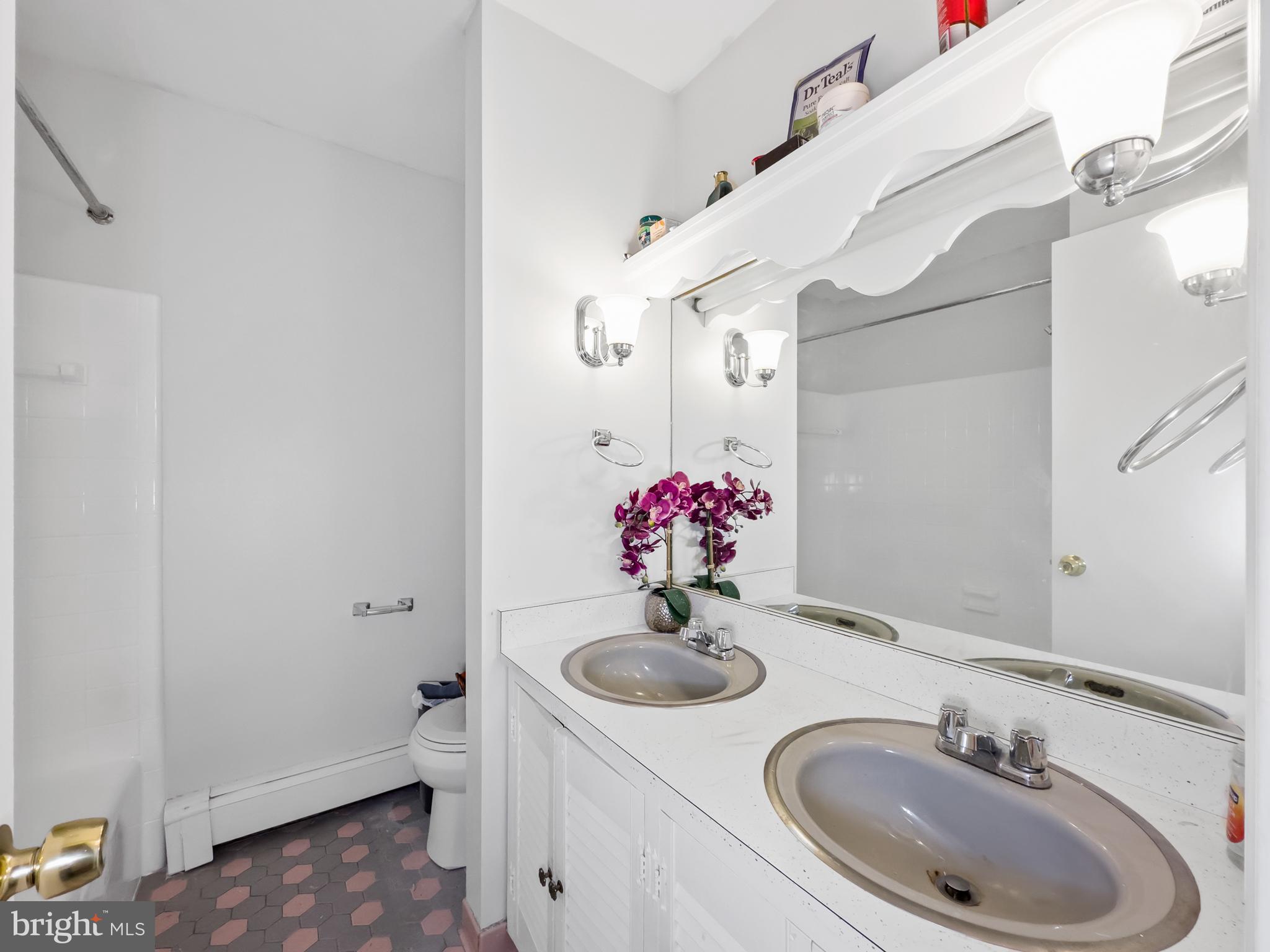 ADELPHI FOREST - Residential