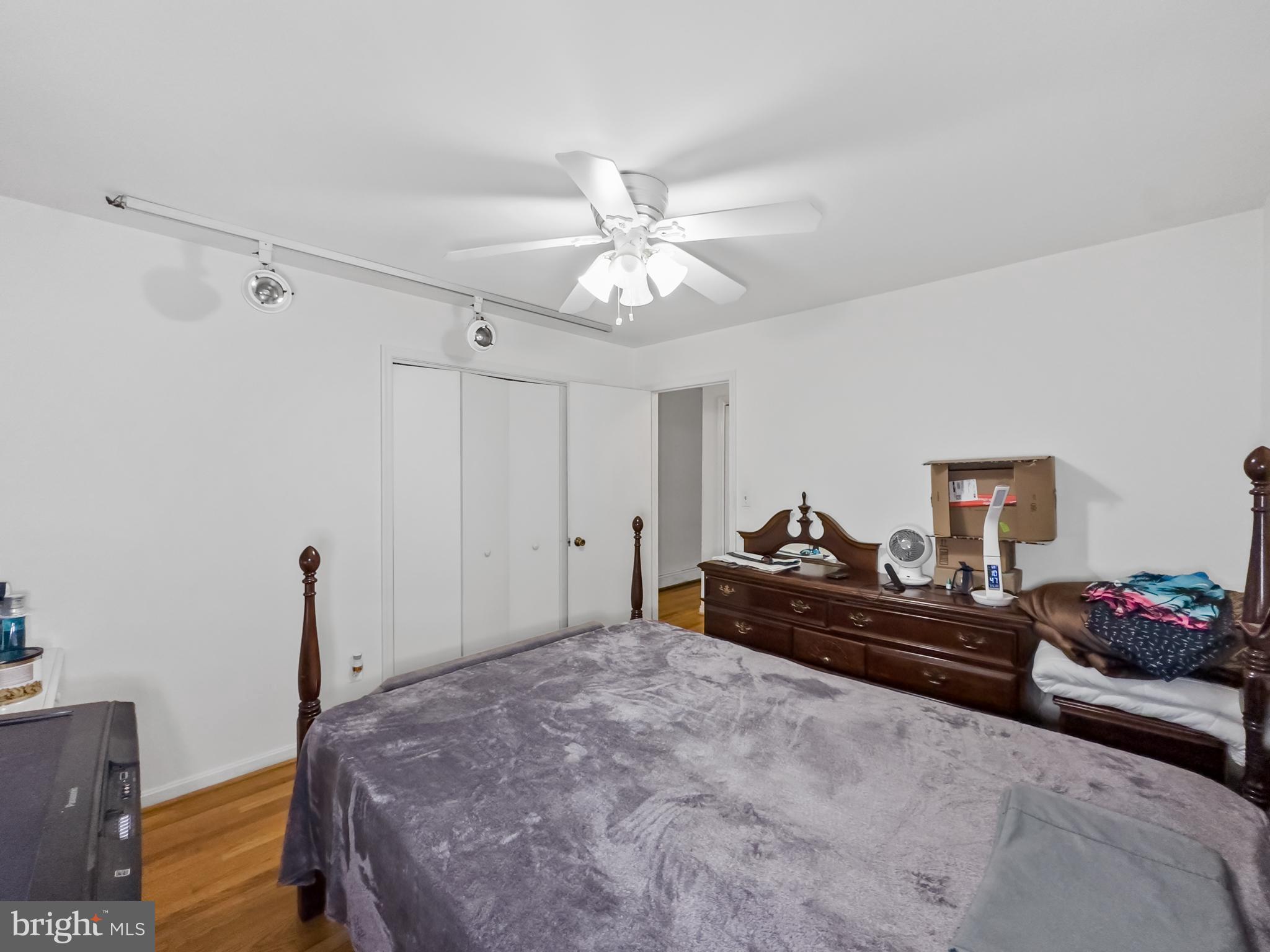 ADELPHI FOREST - Residential