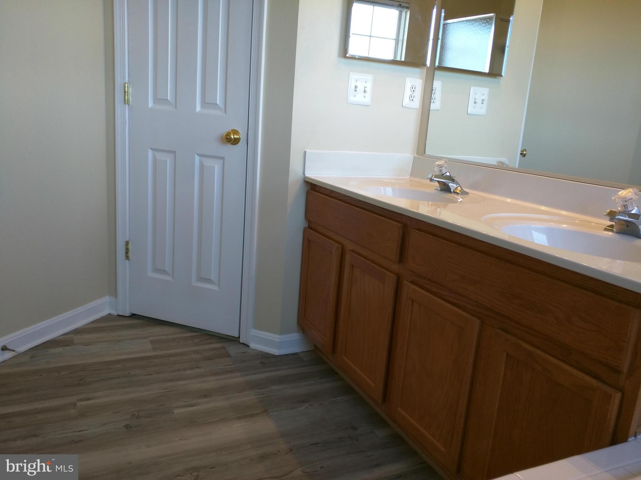 FOREST PARK - Residential Lease