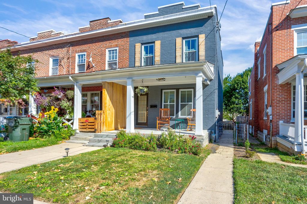 Photo of 411 E Ross Street, Lancaster, PA 17602 (MLS # PALA2040442)