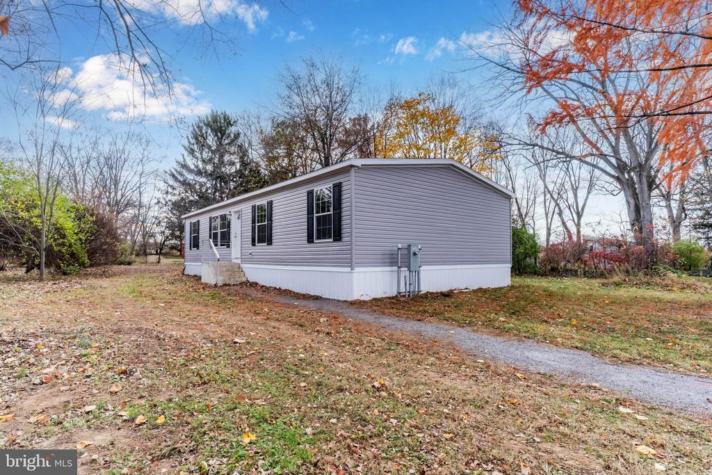 Photo of 1323 Church St, CARLISLE, PA 17015 (MLS # PACB2048654)