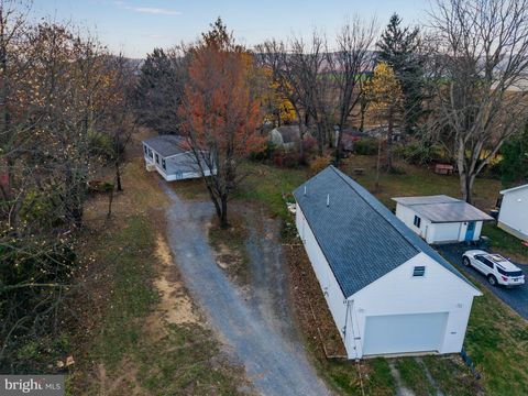 1323 CHURCH STREET STREET CARLISLE PA 17015