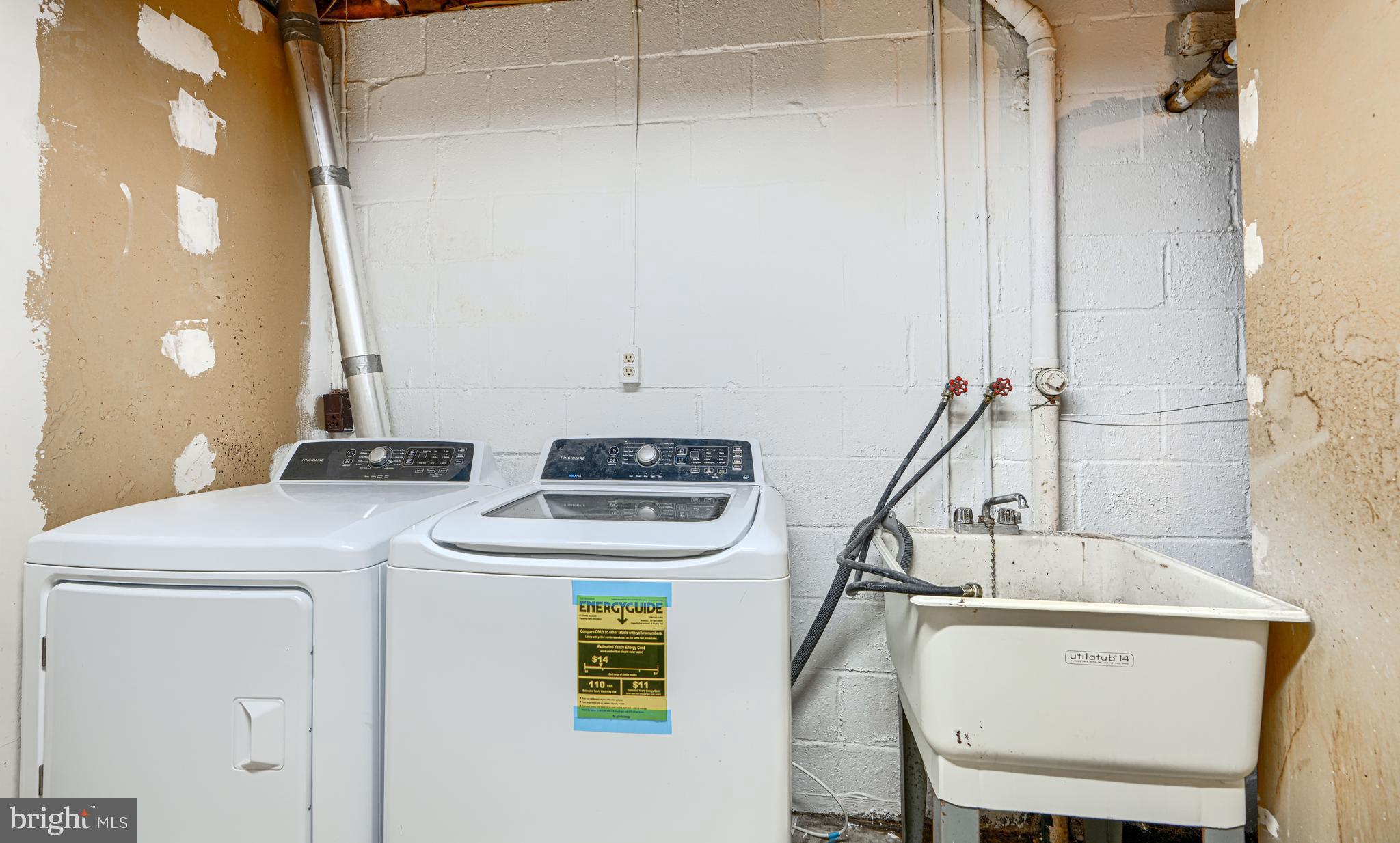 SEVEN COURTS - Residential