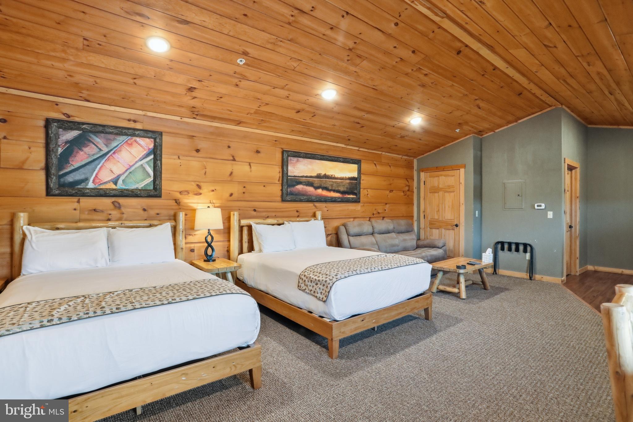THE LODGES AT SUNSET VILLAGE - Residential