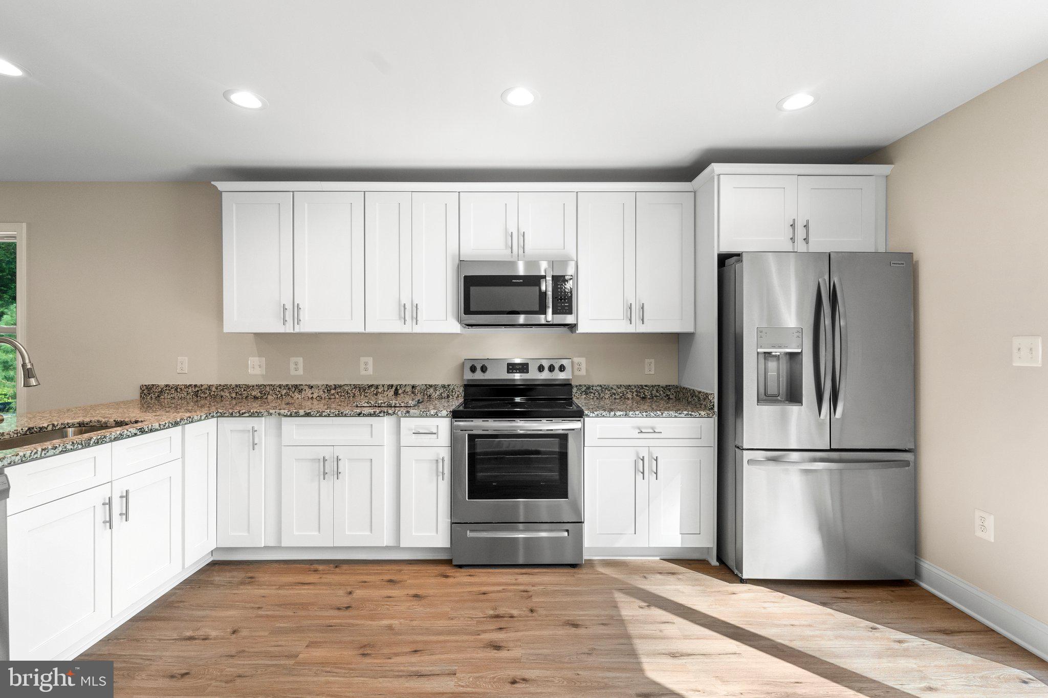 GLEBE HARBOR - Residential